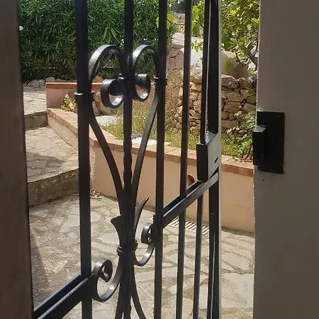 Villa 47 Viale Concas Caddinas Mia *